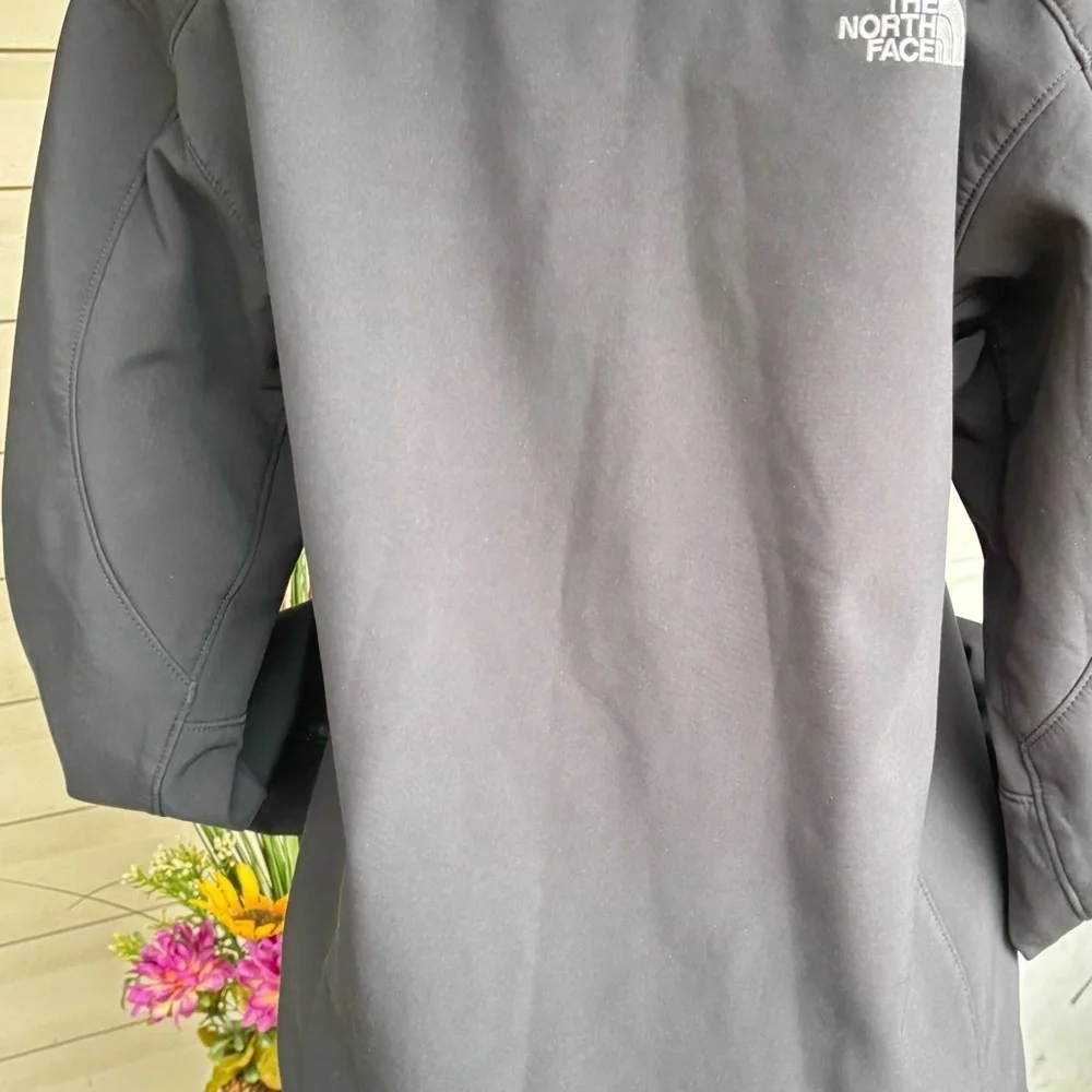 The North Face Men's Black Apex Bionic Jacket